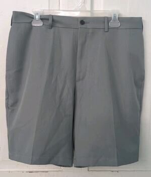 PRO TOUR Golf Mens Shorts Gray Size 34 Inseam 9 Inches